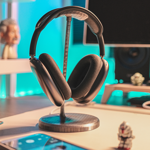 MINIMAL HEADPHONE HOLDER