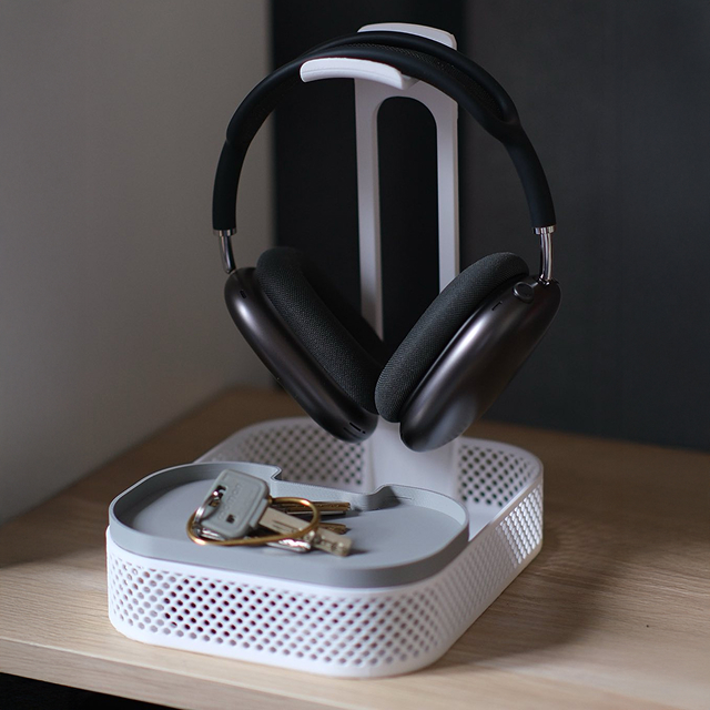 HEADPHONE STAND WITH STORAGE TRAYS