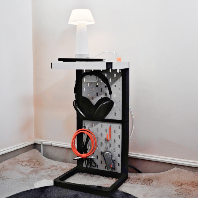 IKEA SKADIS MULTI-DEVICE CHARGING STATION