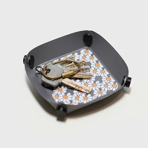 Gdragon inspired minimal folding tray